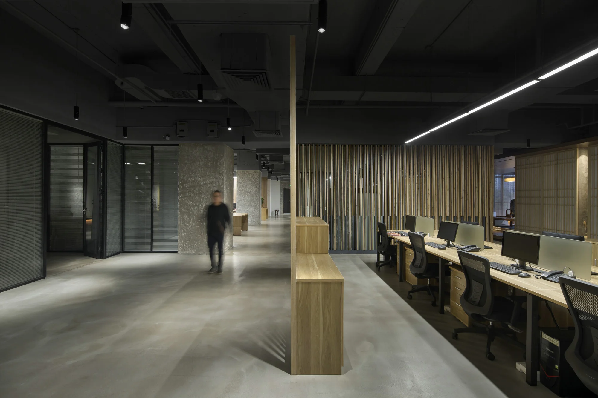 View 03 / Guanghua Workplace
