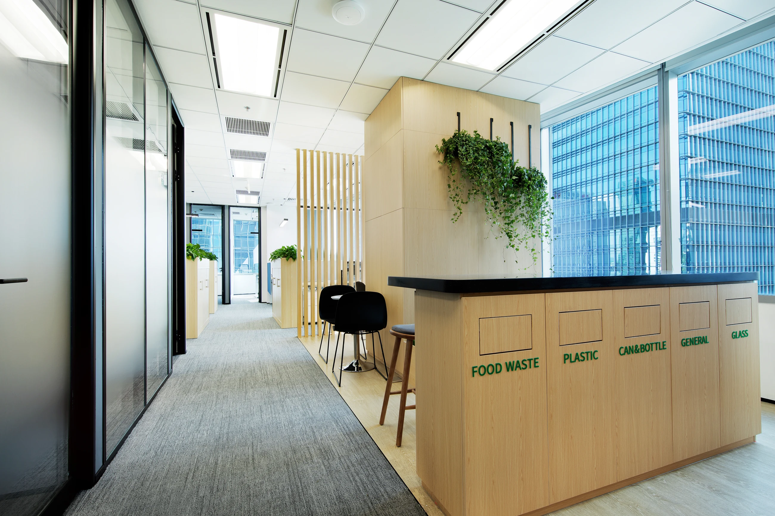 View 02 / Swire Properties · Kerry Plaza